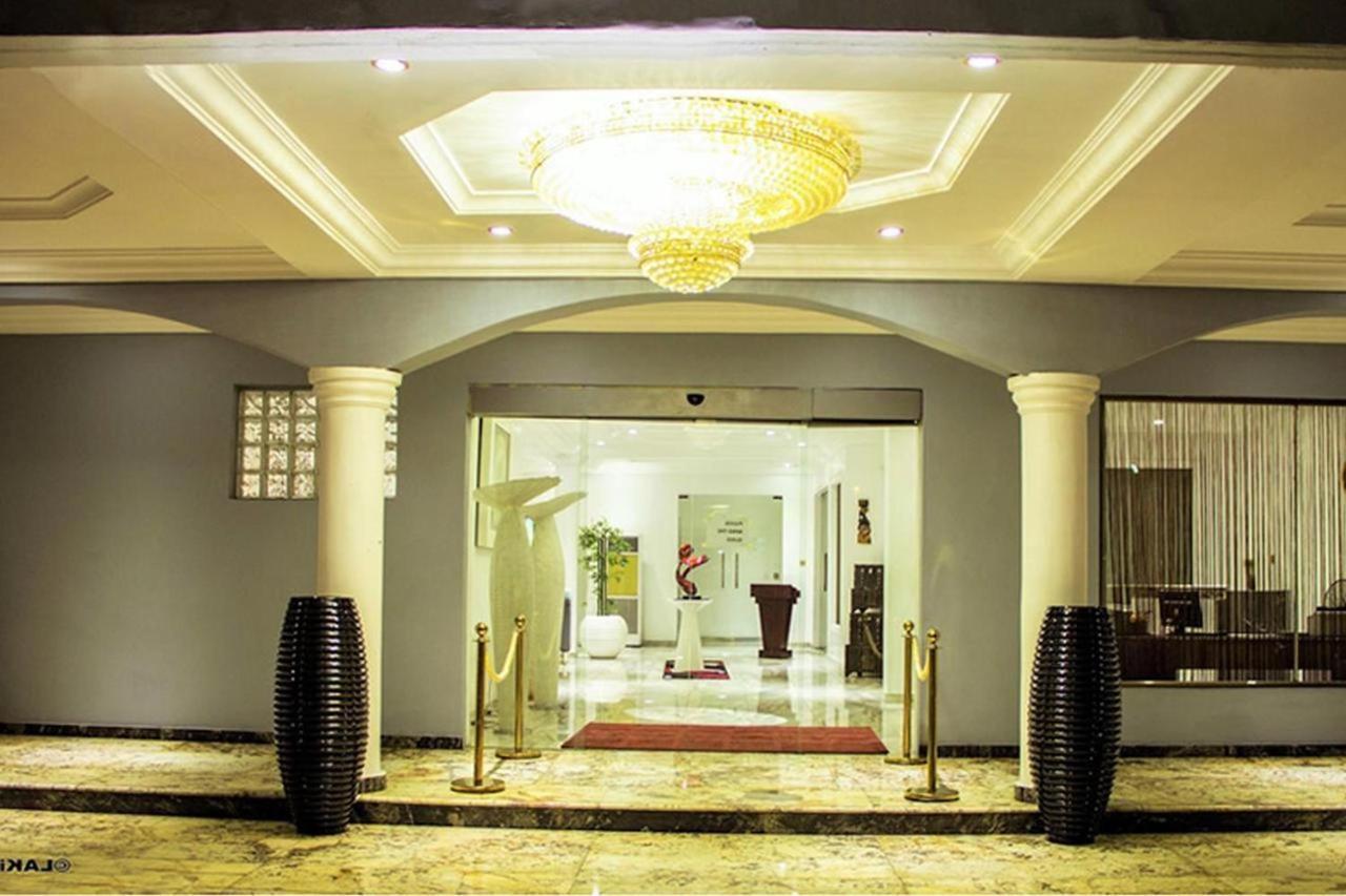 Bon Hotel Port Harcourt At La Kings Buitenkant foto